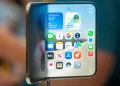 Terá de esperar por 2027 para conseguir comprar o iPhone Duo